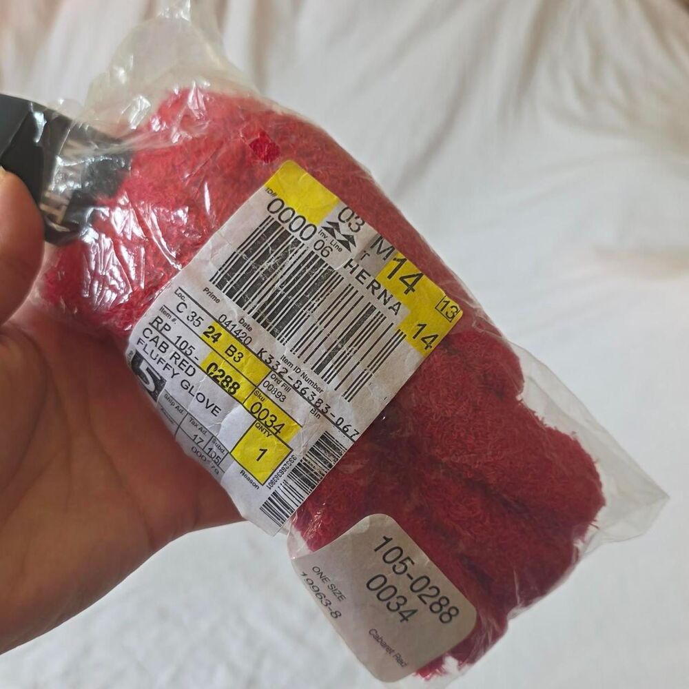 Unbranded Women's Red Gloves